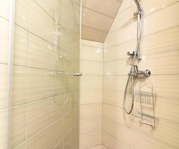 Away Apartment, By Cohost شقة بالانغا