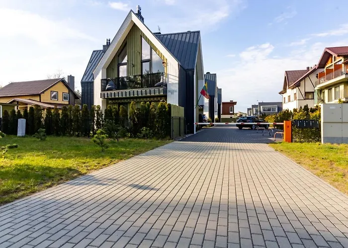 شقة Away Apartment, By Cohost بالانغا